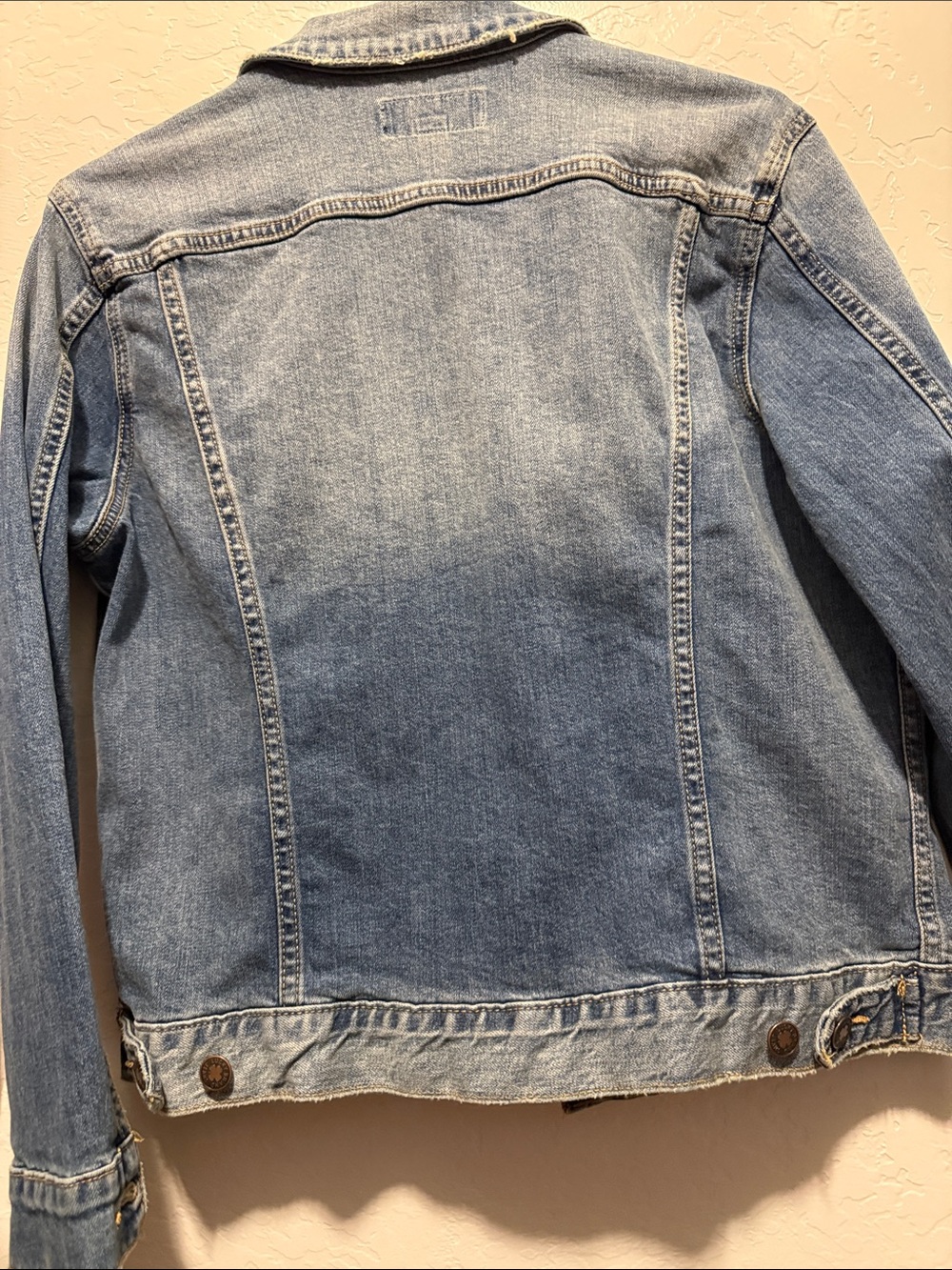 Lucky Brand Faded Light Blue Denim Jacket - Picture 2 of 3